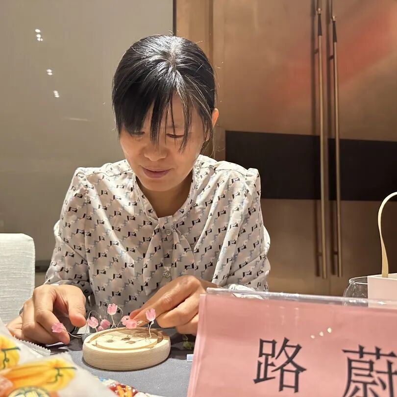 医患共同制作小夜灯