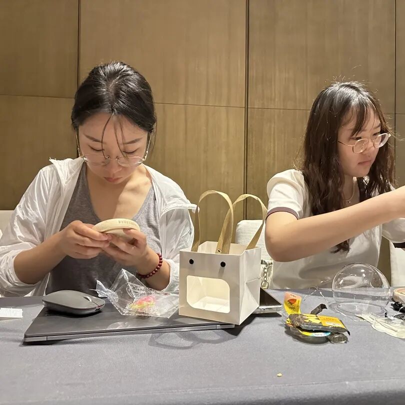 医患共同制作小夜灯